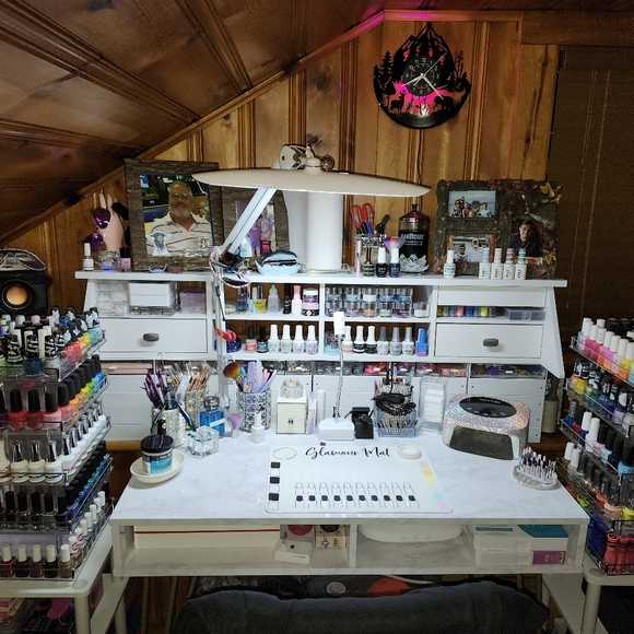 Meet your Posher, Rebecca - Picture 16 of 16